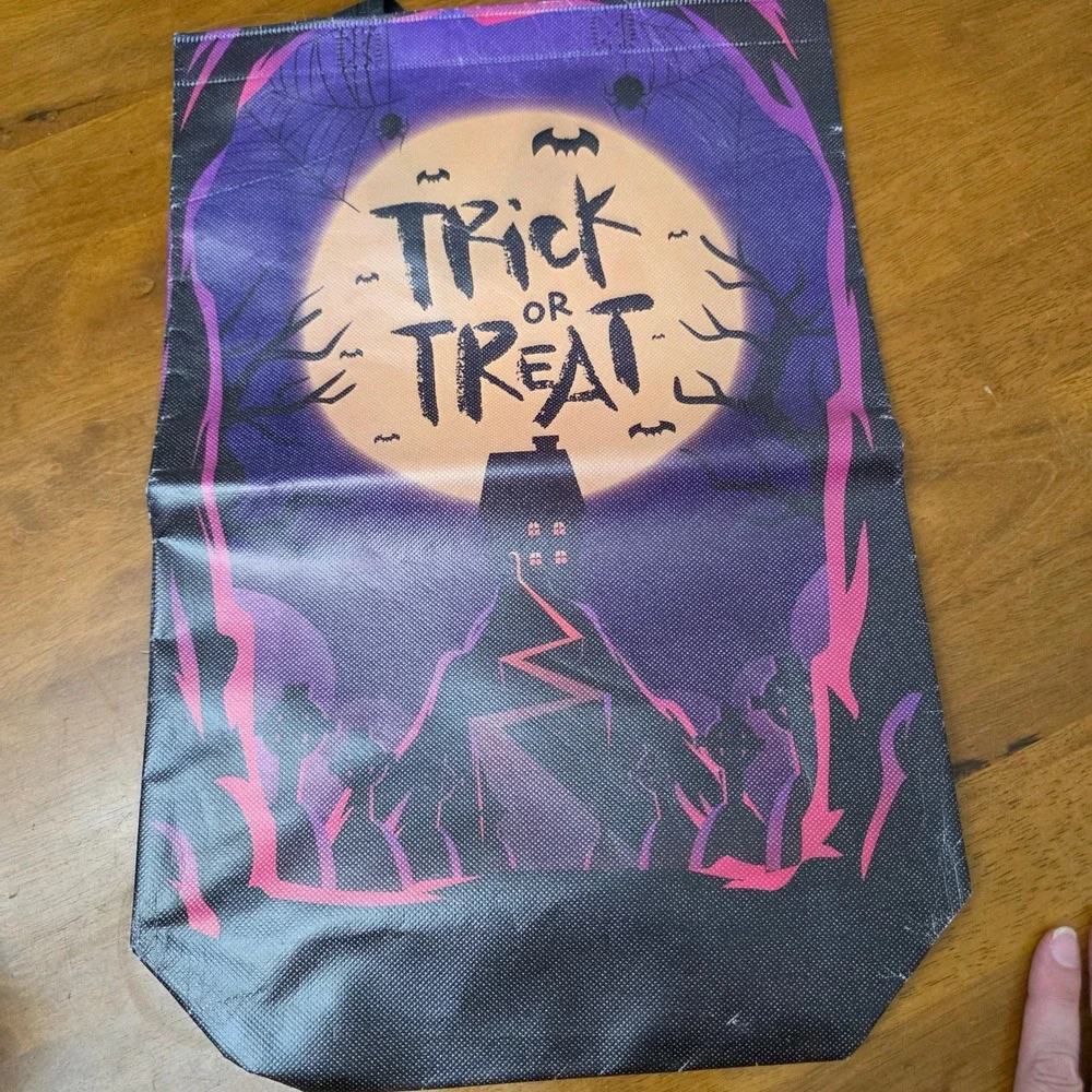 SET OF 4 Halloween Trick or Treat Bags Tote Purple‎ Holiday Party Favors